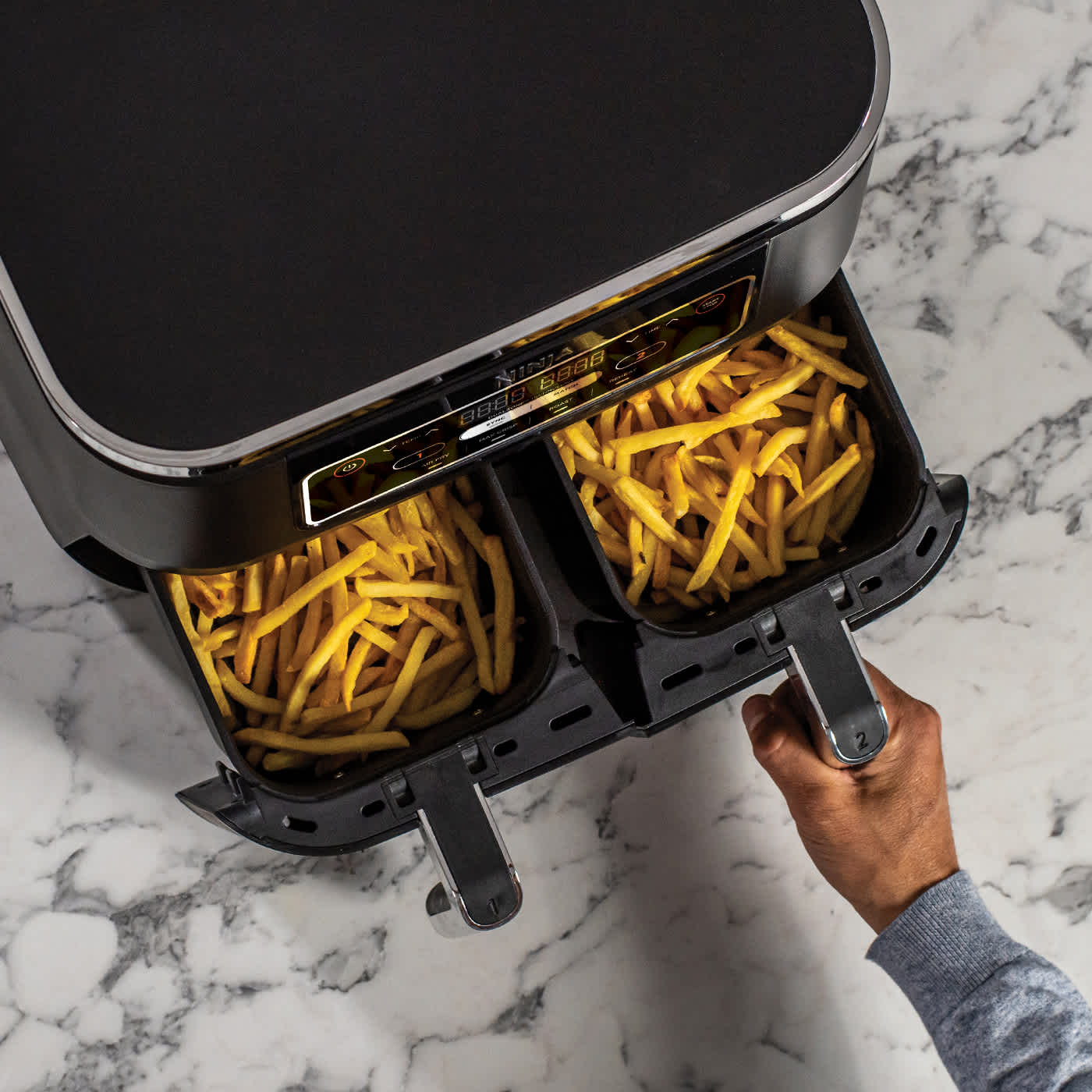 Ninja Foodi 4-in-1 Dual Zone Air Fryer 7.6L AF200UK