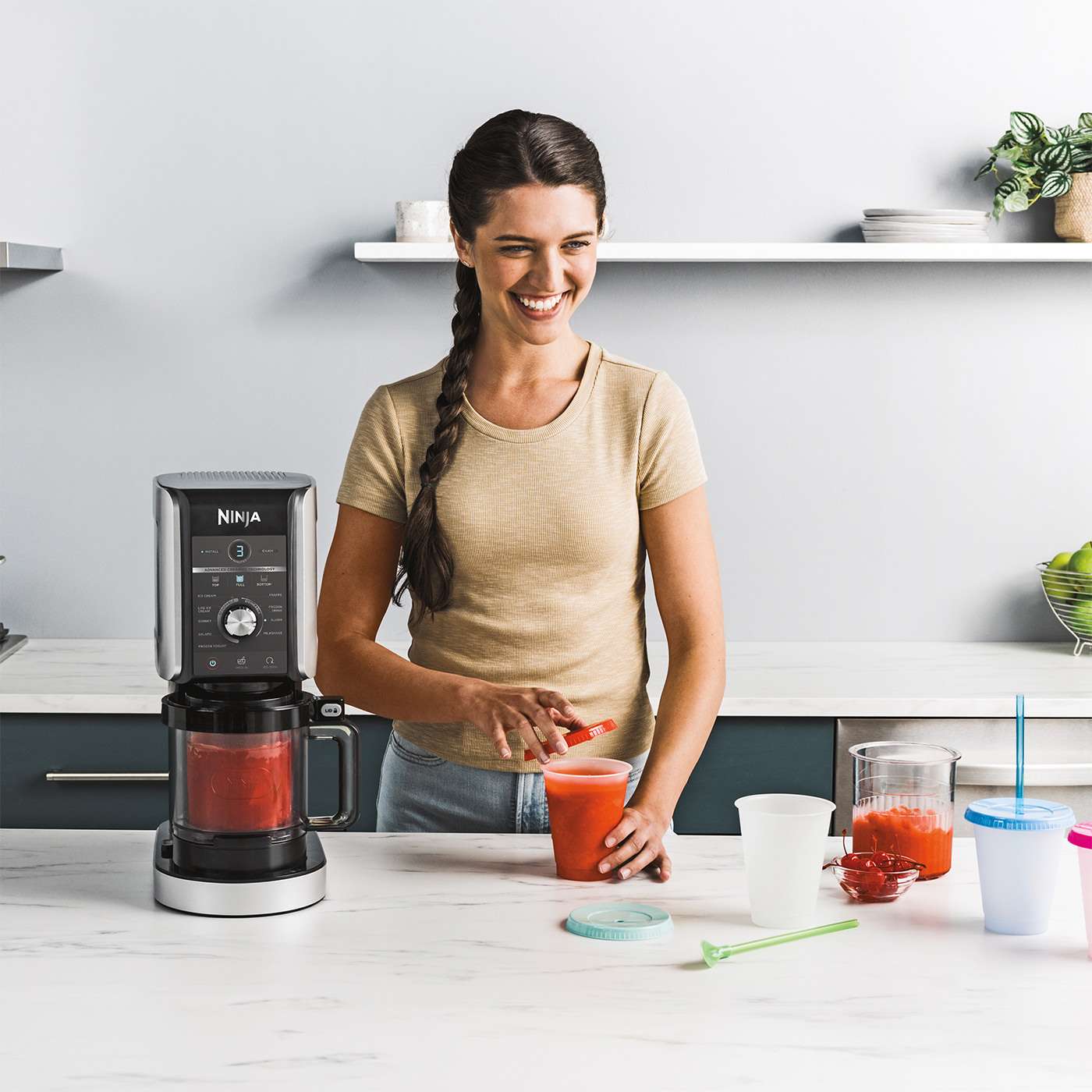 Ninja CREAMi Deluxe 10-in-1 Ice Cream and Frozen Drink Maker NC501UK